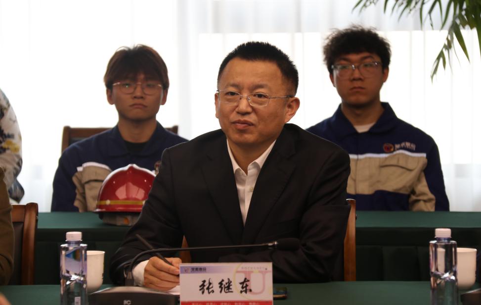 学校党委书记张继东带队赴多家企业访企拓岗